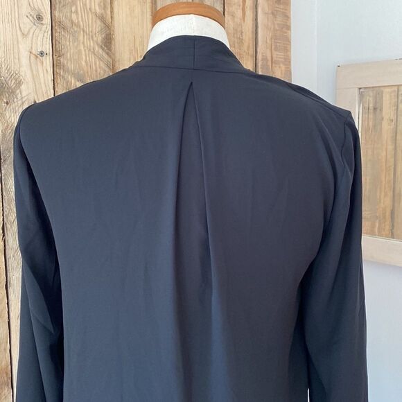 Lilly Pulitzer Black V-Neck Long sleeve Myah Top With Attached Camisole Sz Small - Picture 9 of 12